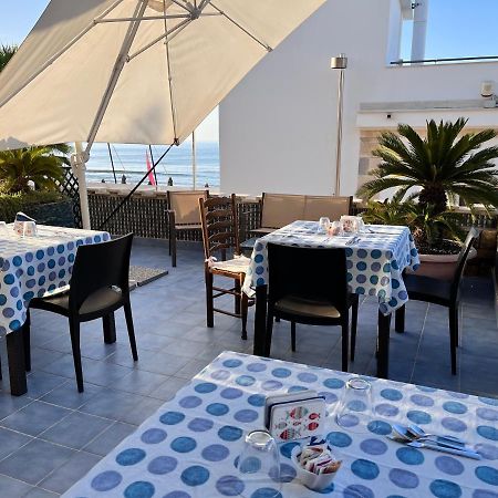 L'Onda Bed & Breakfast Марина ди Рагуса Екстериор снимка
